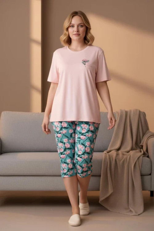 Premium Kadın Büyük Beden Kısa Kollu Bisiklet Yaka Rahat Kalıp Kapri Pijama Takım