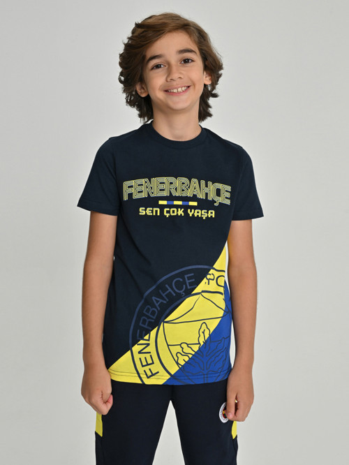 ÇOCUK TRIBUN FENERBAHÇE SEN ÇOK YAŞA
