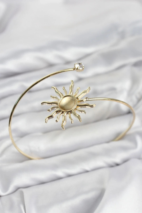 Pazu Bileklik Gold Renk Pirinç Güneş Model