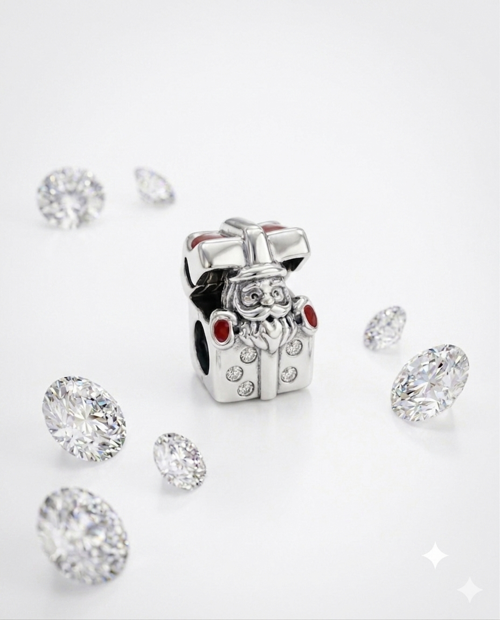Bayan Noel Baba Model Gümüş Charm