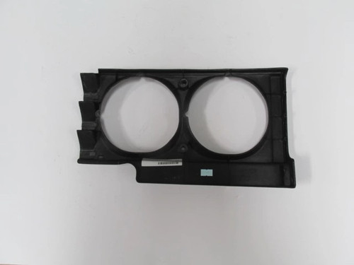 Mitsubishi Canter 1990-1997 F304 Far Çerçevesi Sağ Siyah (Tyg) (Adet) (Oem No:Mb392826)