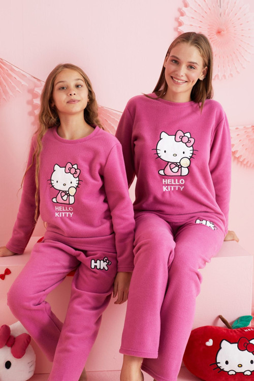 Lisanslı Polar Çok Renkli Nakışlı Bisklet Yaka Pijama Takım HK314