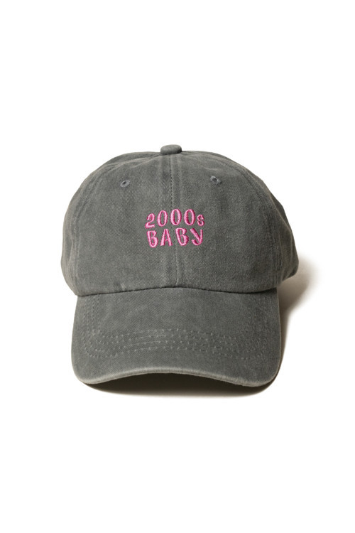 Nakışlı Açık Gri Şapka Y2K Streetwear Şapka Yıkamalı Kumaşlı Ve Pembe Yazı Nakışlı Pamuklu Şapka