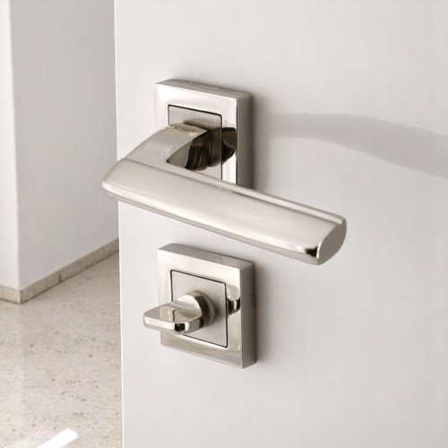 Ultra Wc - Banyo Kapı Kolu İnox Kare Rozetli Sağ Sol Uygun Ev Kapısı Kolları Kilitlenebilir 1 Takım