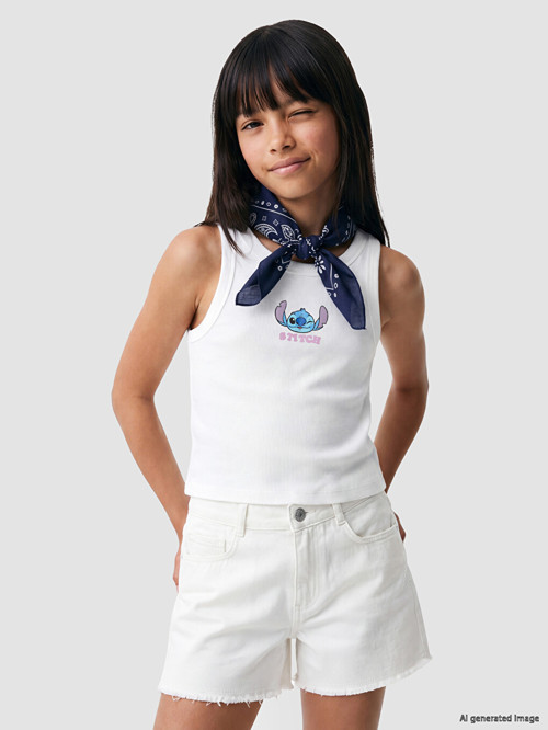 LCW Kids Beyaz Bisiklet Yaka Stitch Baskılı Kız Çocuk Atlet