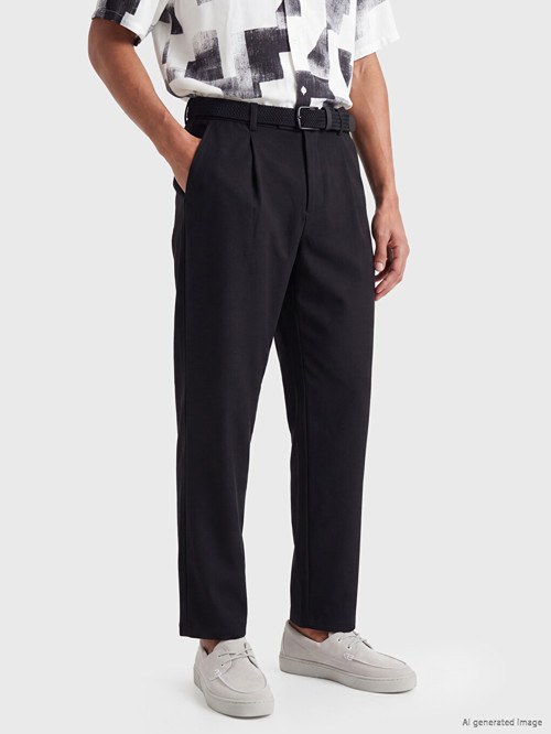 LCW Vision Siyah Relax Fit Pileli Erkek Pantolon