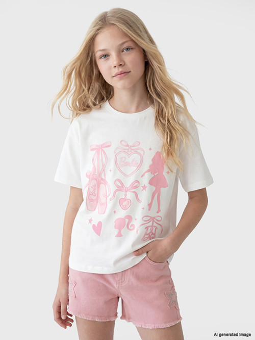 LCW Kids Beyaz Bisiklet Yaka Barbie Baskılı Kız Çocuk Tişört