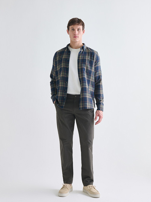 LCWAIKIKI Classic Haki Standart Kalıp Gabardin Erkek Chino Pantolon