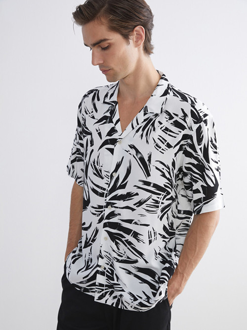 LCW Vision Ekru Slim Fit Kısa Kollu Desenli Erkek Gömlek