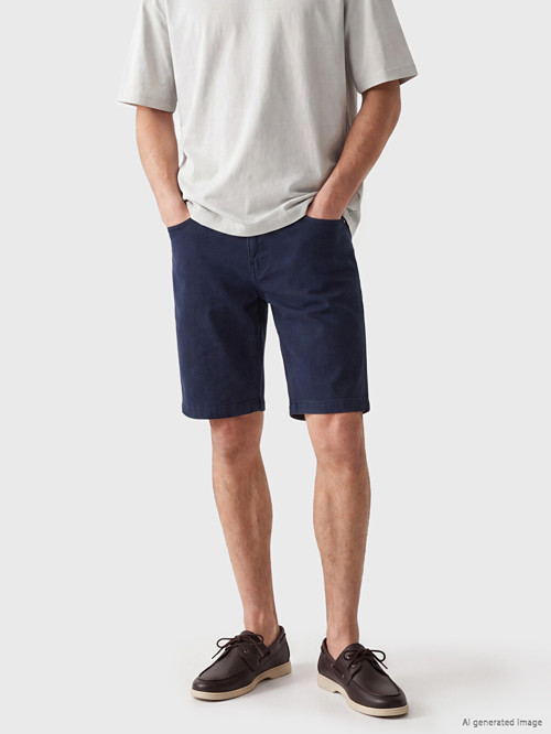 LCWAIKIKI Classic Lacivert Slim Fit Gabardin Erkek Şort