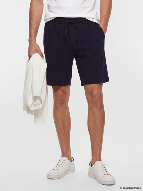 LCW Vision Lacivert Regular Fit Erkek Şort