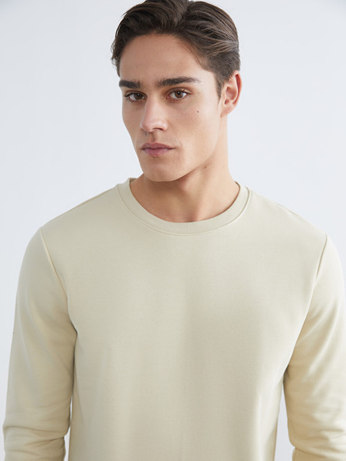LCWAIKIKI Basic Bej Bisiklet Yaka Erkek Kalın Sweatshirt