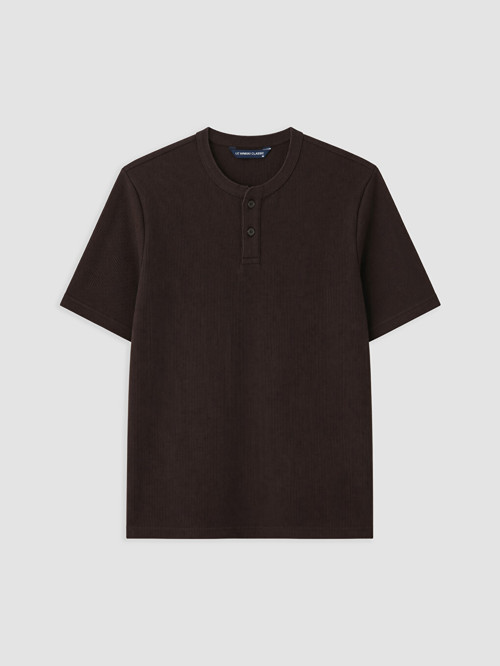 LCWAIKIKI Classic Kahverengi Henley Yaka Dokulu Erkek Tişört