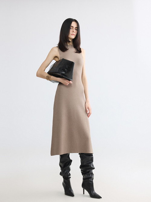 LCWAIKIKI Classic Kahverengi Bisiklet Yaka Bodycon Triko Elbise