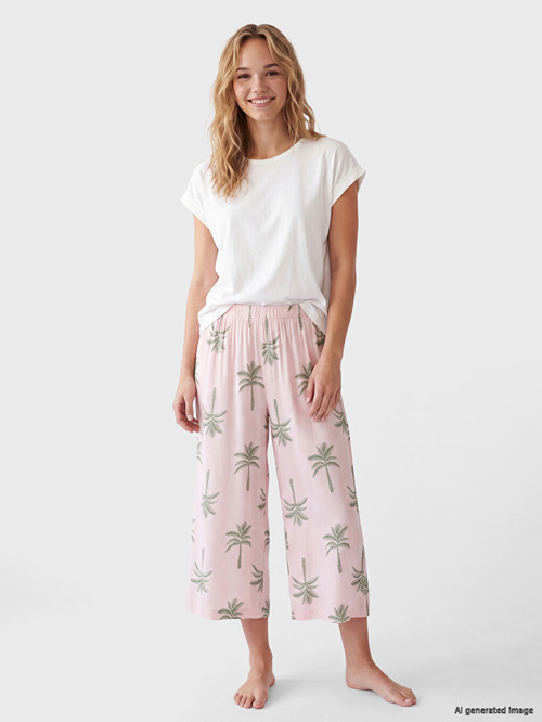 LCW DREAM Pembe Desenli Kadın Kaprili Pijama Takımı