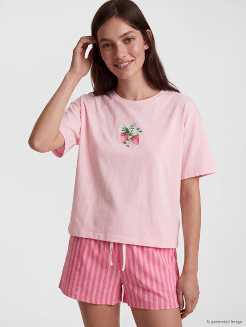 LCW DREAM Pembe Çilek Baskılı Kadın Şortlu Pijama Takımı