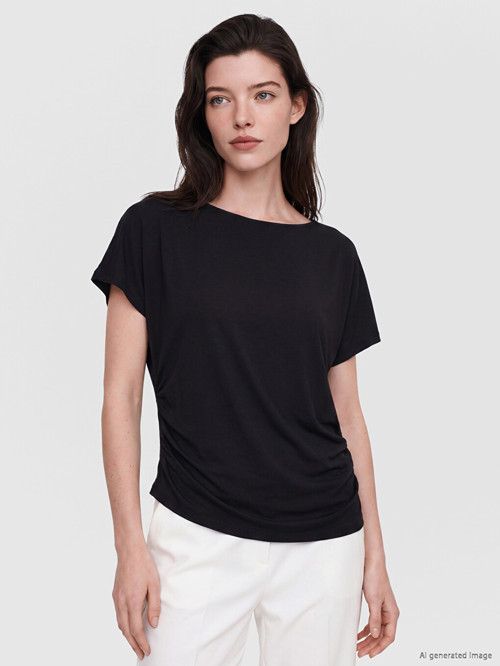 LCW Comfort Siyah Kayık Yaka Büzgülü Bluz