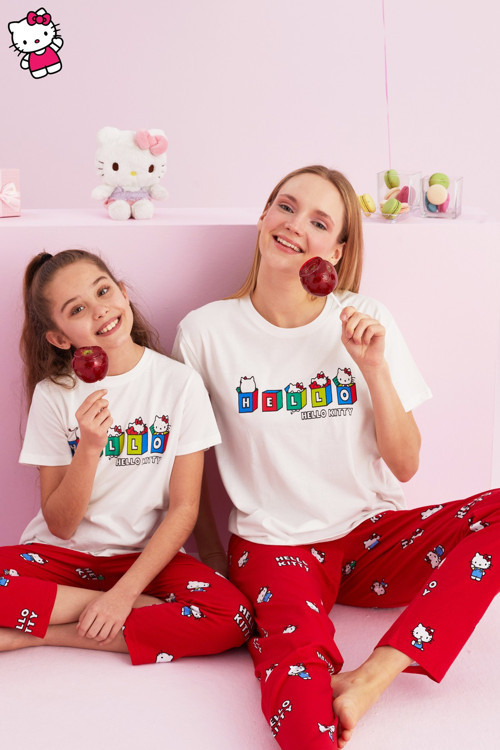 Lisanslı %100 Pamuk Çok Renkli Bisklet Yaka Pijama Takım