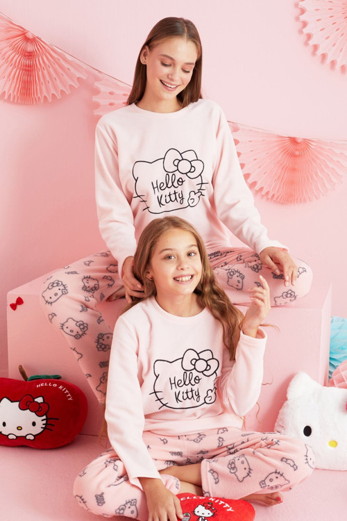 Lisanslı Polar Çok Renkli Nakışlı Bisklet Yaka Pijama Takım HK302