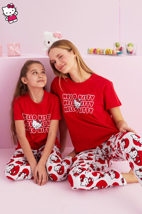 Lisanslı %100 Pamuk Çok Renkli Bisklet Yaka Pijama Takım