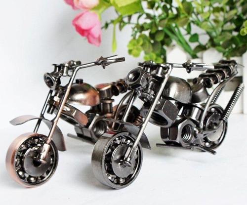 El Yapimi Dekoratif Metal Motor