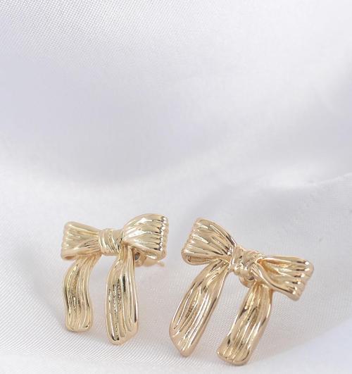 Pirinç Gold Renk Çizgi Detay Fiyonk Küpe - TJ-BKP8934