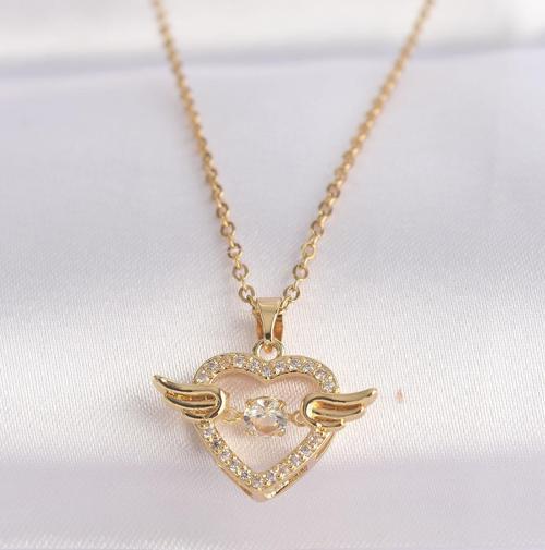 316L Çelik Zincir Altın Renk Zirkon Taşlı Kanatlı Kalp Kolye - EBJ240601W24604