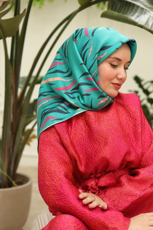 Yeşil Pembe Desenli Tivil İpek Eşarp 11432-36