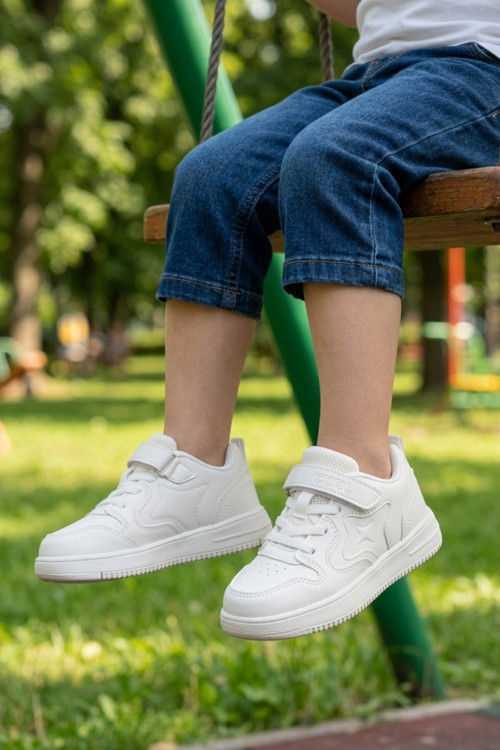Beyaz Cırtlı Bağcıklı Erkek Çocuk Spor Ayakkabı Sneaker Eldon