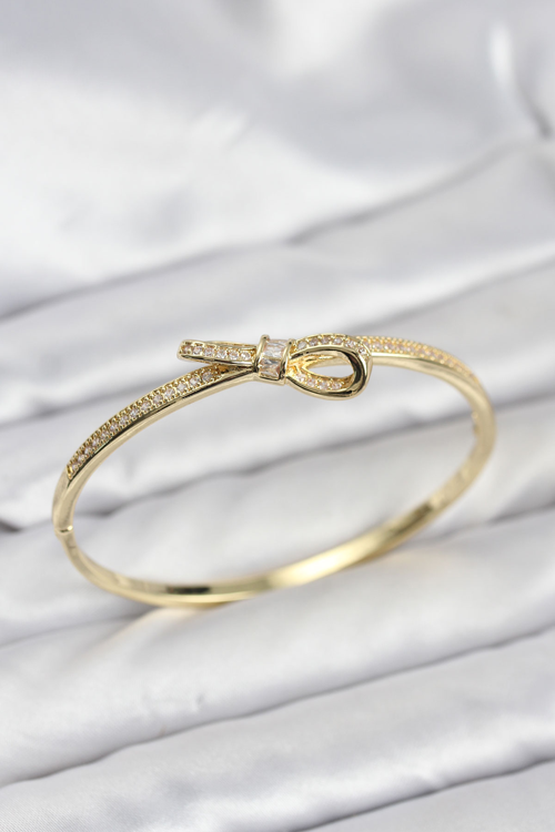 Markasız Ucuz Pirinç Gold Renk Zirkon Taşlı Fiyonk Model Kadın Kelepçe Bileklik 5886