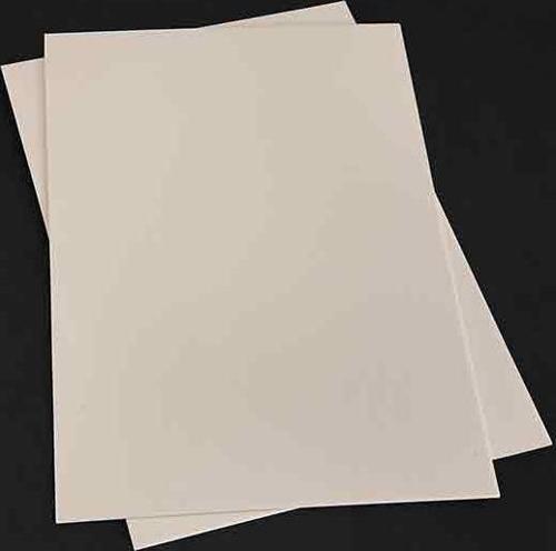 Krem Beyaz Pleksiglas 2 mm 300x400x2 mm 1 Adet
