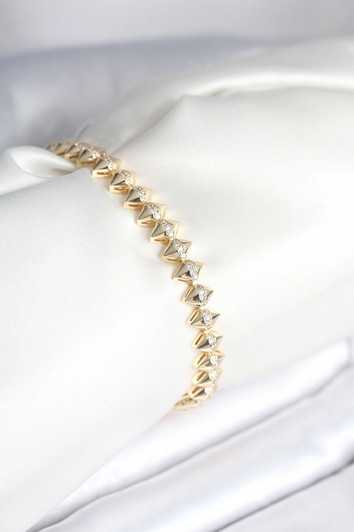 Markasız Ucuz Kadın Bileklik Pirinç Gold Renk Zirkon Taşlı Baklava Model