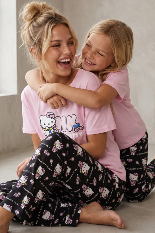 Hello Kitty Lisanslı %100 Pembe Çok Renkli Bisklet Yaka Pijama Takım 26120461