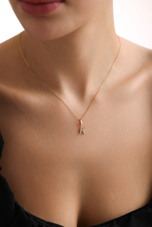 Taşlı K Harf Kilitli Charm Kolye