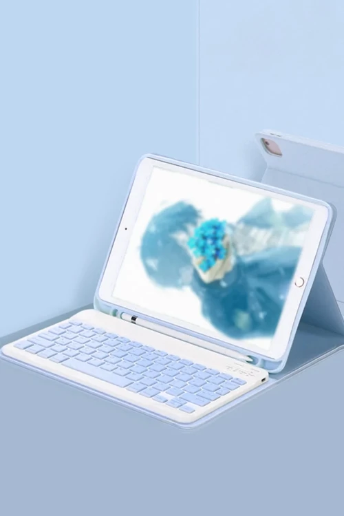Apple iPad Pro 11 (2024) Kılıf KC01 Smart Klavyeli Tablet Kılıfı - Açık Mavi