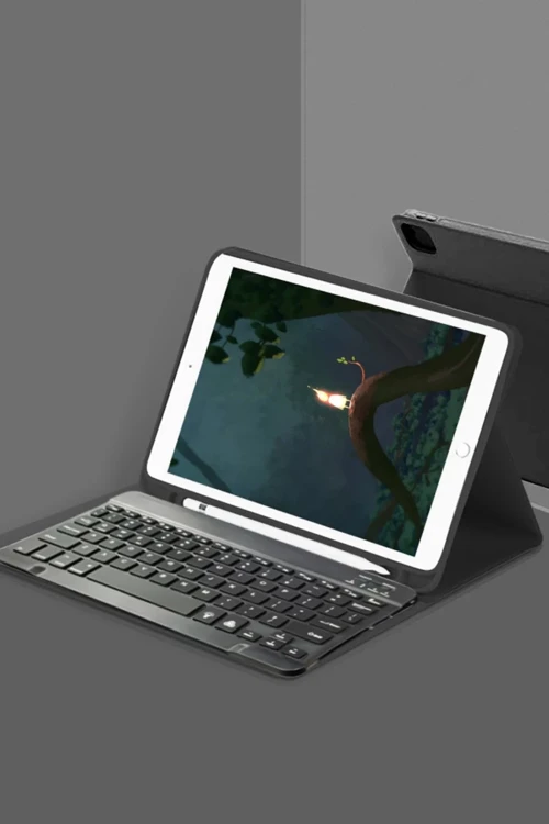 Apple iPad Pro 11 (2022) Kılıf KC01 Smart Klavyeli Tablet Kılıfı - Siyah