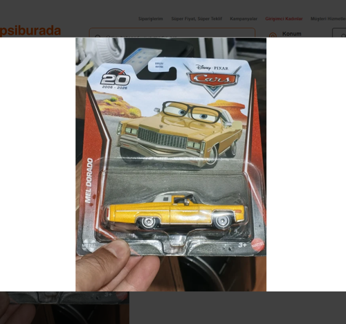 Disney Pixar Cars Mel Dorado Die-Cast Araç, 20. Yıl özel seri