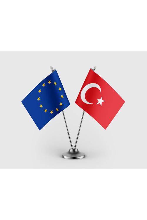 Avrupa Birliği Bayrağı Türk Bayrağı İkili Saten Masa Bayrağı Takımı
