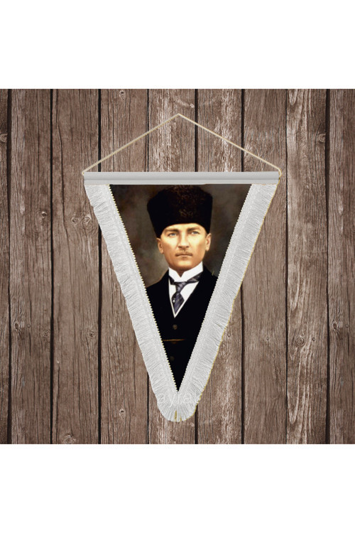 Kalpaklı Mustafa Kemal Atatürk Poster Beyaz Saçaklı Üçgen Flama Bayrak Hatıra Flama ATA26