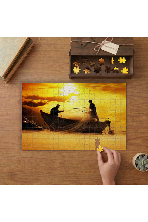 Ağ Atan BalıkçılR- Gün Batımı Tasarımı 240 parça Ahşap Puzzle Ahşap Kutuda MP00840