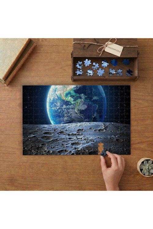 Ay'dan Dünya Manzarası Tasarımı 240 Parça Ahşap Puzzle Ahşap Kutuda MPY60334