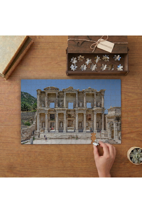 Celsus Kütüphanesi Tasarımı 240 parça Ahşap Puzzle Ahşap Kutuda MP08859