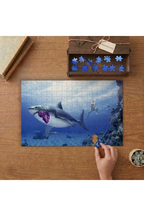 Büyük Beyaz Köpek Balığı Tasarımı 240 Parça Ahşap Puzzle Ahşap Kutuda MPY60167