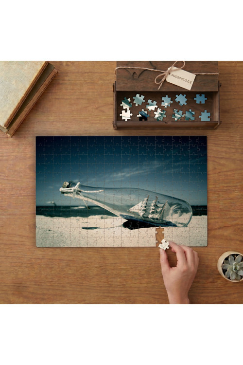 Cam Şişede Gemi - Kumsal Tasarımı 240 parça Ahşap Puzzle Ahşap Kutuda MP09018