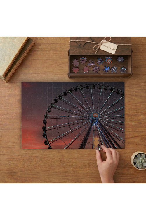 Dönme Dolap - Lunapark - Eğlence Tasarımı 240 parça Ahşap Puzzle Ahşap Kutuda MP10249