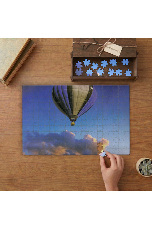 Gökyüzünde Sıcak Hava Balonu Tasarımı 240 Parça Ahşap Puzzle Ahşap Kutuda MPY10058