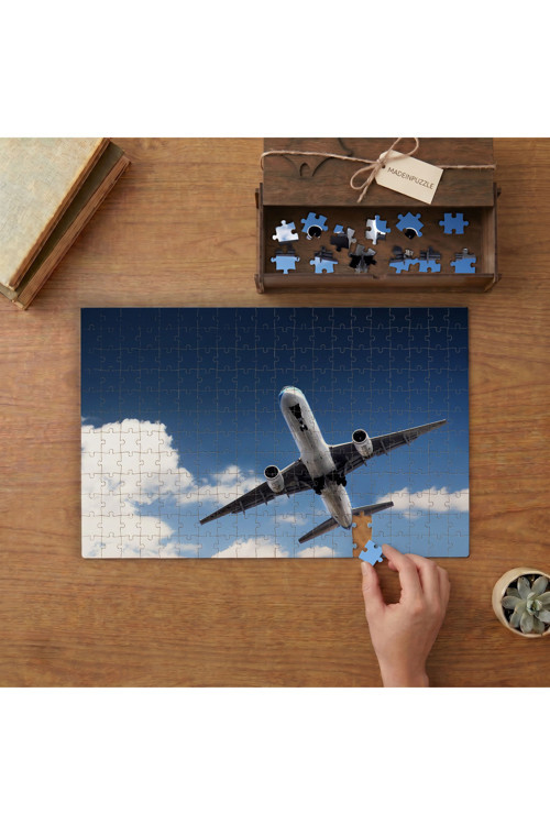 Gökyüzünde Uçak Tasarımı 240 Parça Ahşap Puzzle Ahşap Kutuda MPY20080