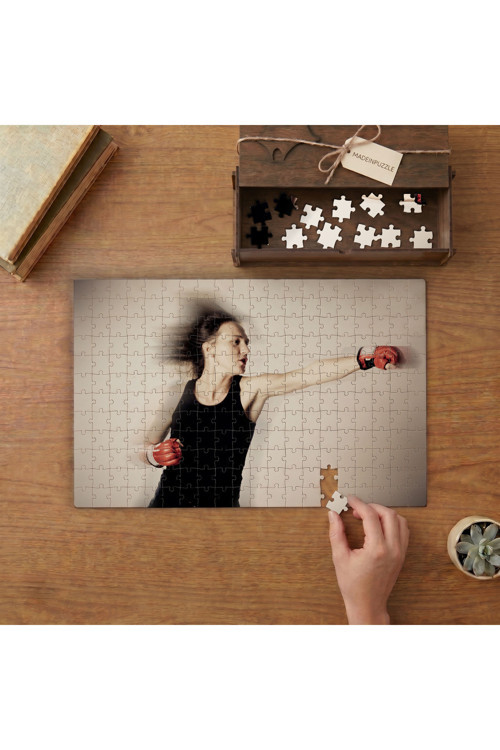 Kadın Boksör - Spor Tasarımı 240 parça Ahşap Puzzle Ahşap Kutuda MP00970