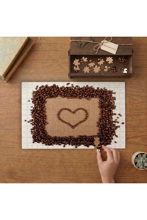 Kalp Şekilli Kahve Çekirdekleri Tasarımı 240 parça Ahşap Puzzle Ahşap Kutuda MP00353