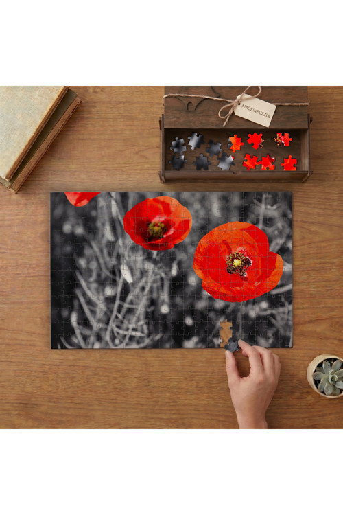 Kırmızı Gelincikler Tasarımı 240 parça Ahşap Puzzle Ahşap Kutuda MP08705